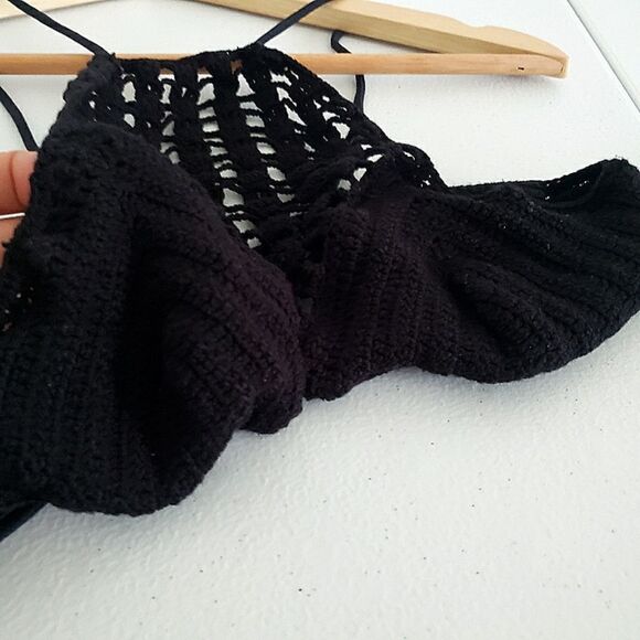 LOVERS+ Friends Wanderlust Crochet Top in Blac - Picture 10 of 10
